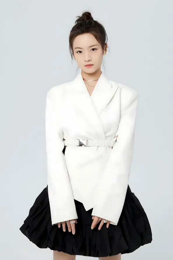 欧美曰批视频免费播放与亚洲色婷婷基地：久久久久久精品无码体验